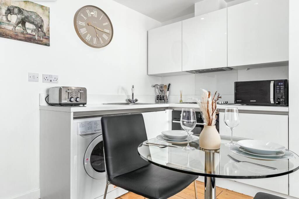 Piccadilly Haven, Flat In London Vr12 Daire Dış mekan fotoğraf